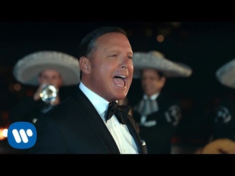 Luis Miguel - La Fiesta Del Mariachi (Video Oficial)